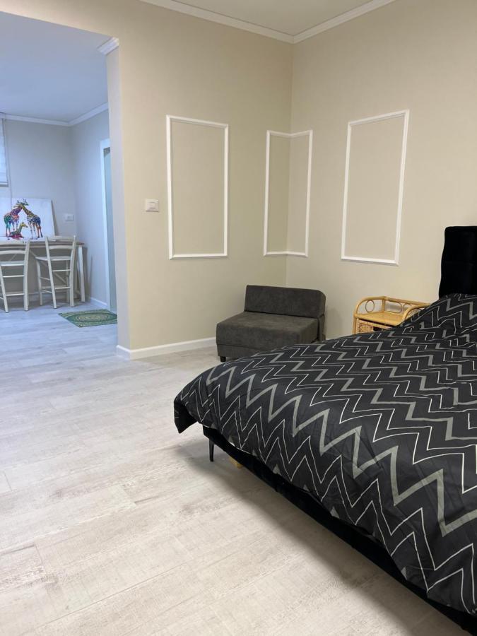 ניב ברוזמרין Apartment Eilat Bagian luar foto